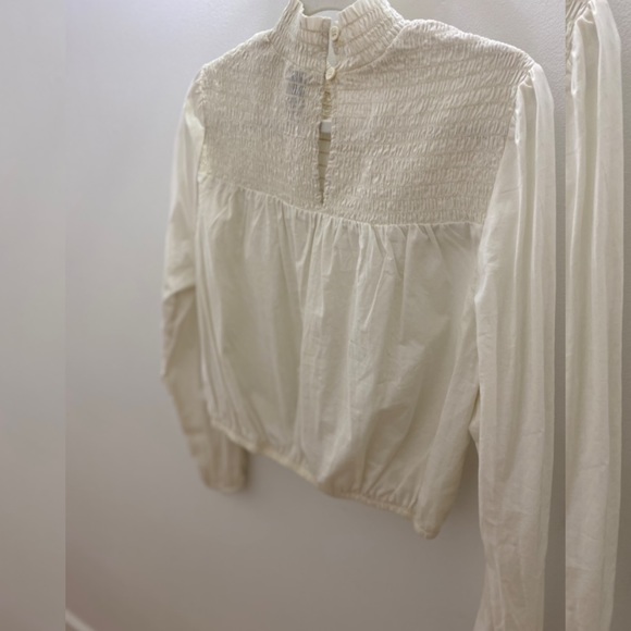 Closet Cleanout✨ Wild Fable Cropped Blouse (Size L) - Picture 2 of 3